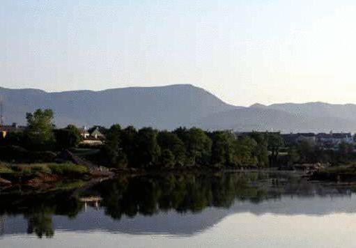 Golden'S Cove Apartments At Sneem Hotel Exterior photo